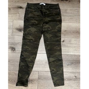 Zara camo pants